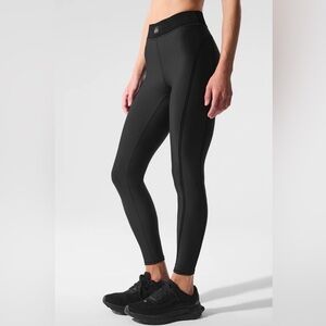 NEW Alo Airlift High-Waist 7/8 Line Up Legging